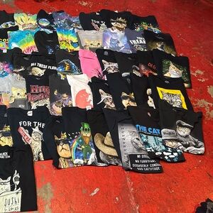 MIX GRAPHIC T-Shirt Collection